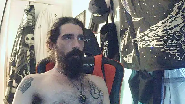 Snapshot of Neekaleek89 chatting on March 19, 2026, 5:50 pm Neekaleek89 online show from March 19, 2026, 5:50 pm