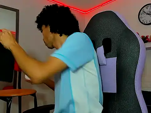 Snapshot of xion_ez chatting on October 15, 2025, 8:53 pm xion ez online show from October 15, 2025, 8:53 pm