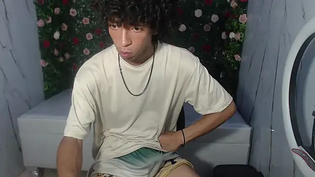 Snapshot of xion_ez chatting on November 1, 2025, 8:00 pm xion ez online show from November 1, 2025, 8:00 pm