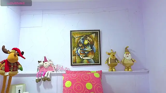 katiaa lovv online show from November 20, 2025, 12:05 pm