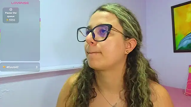 katiaa lovv online show from February 3, 2026, 12:09 am