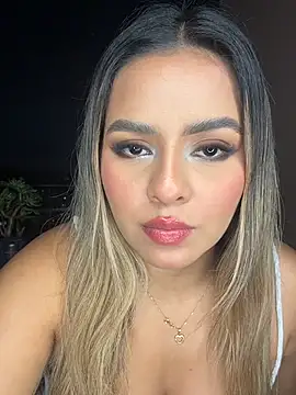 Snapshot of itsdanividarte chatting on October 10, 2025, 11:26 pm itsdanividarte online show from October 10, 2025, 11:26 pm