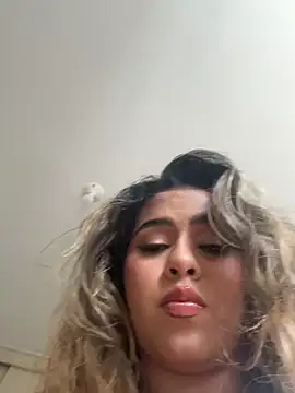 Snapshot of itsdanividarte chatting on October 18, 2025, 9:37 pm itsdanividarte online show from October 18, 2025, 9:37 pm