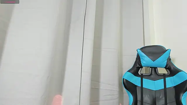 violett  rousee online show from October 9, 2025, 2:26 pm