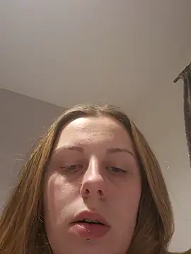 Snapshot of Brutal_brunettexx chatting on September 26, 2025, 12:03 am Brutal brunettexx online show from September 26, 2025, 12:03 am