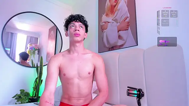 lion stone online show from September 25, 2025, 5:49 pm