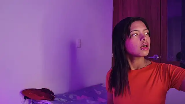 Snapshot of miamiller188 chatting on November 14, 2025, 11:35 pm miamiller188 online show from November 14, 2025, 11:35 pm