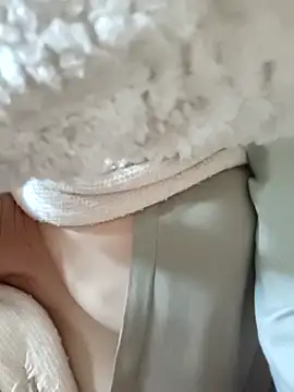 Paul-paul11 online show from December 5, 2025, 2:42 am