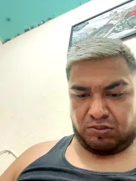 Sk3m veryhot online show from December 3, 2025, 6:54 am