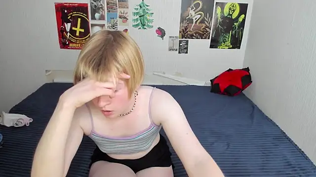 Cattie w  online show from June 10, 2026, 1:17 am