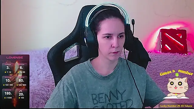 Snapshot of Irwi_Tomboy chatting on February 21, 2026, 1:34 pm Irwi Tomboy online show from February 21, 2026, 1:34 pm