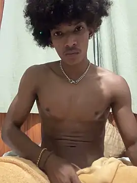 Snapshot of Jronlinejr-05 chatting on October 24, 2025, 5:04 am Jronlinejr-05 online show from October 24, 2025, 5:04 am