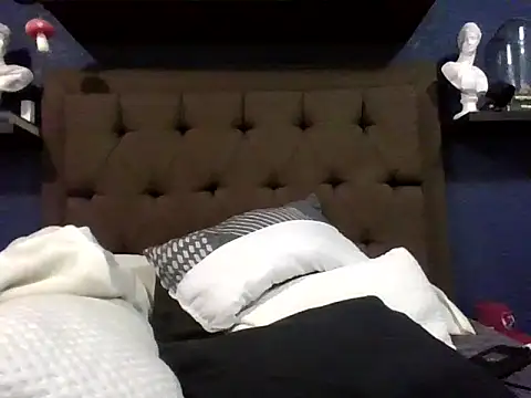 Snapshot of sad_fucking_boy chatting on October 5, 2025, 7:17 am sad fucking boy online show from October 5, 2025, 7:17 am