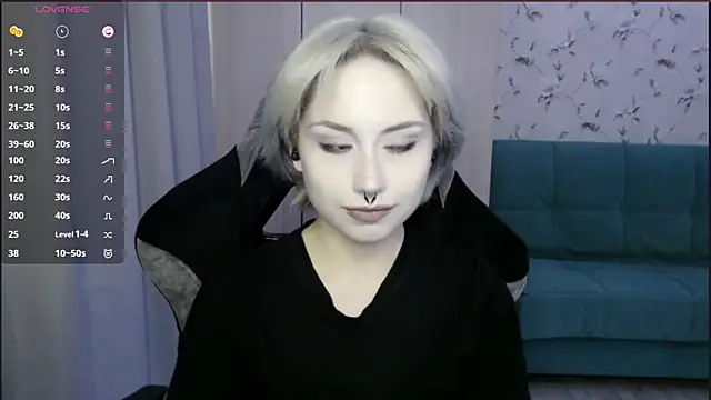 LeisaHopperstad online show from June 28, 2026, 3:29 pm