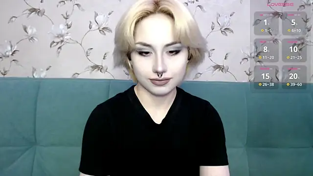LeisaHopperstad online show from July 10, 2026, 9:23 am