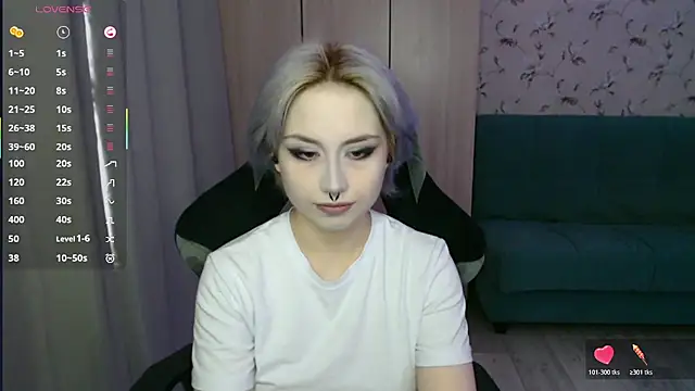 LeisaHopperstad online show from July 25, 2026, 10:24 am