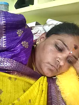 navyasree143 online show from April 23, 2026, 11:42 am