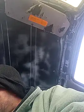 Snapshot of Derrickandash chatting on November 29, 2025, 6:55 pm Derrickandash online show from November 29, 2025, 6:55 pm