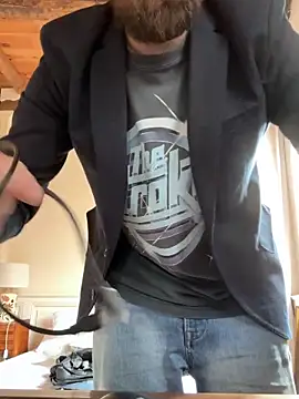 Snapshot of straight2fucked chatting on March 8, 2026, 11:58 am straight2fucked online show from March 8, 2026, 11:58 am