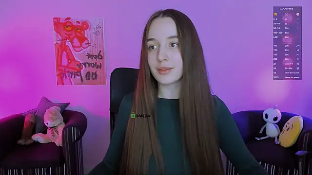 Snapshot of leslie_bird chatting on November 26, 2025, 1:12 pm leslie bird online show from November 26, 2025, 1:12 pm