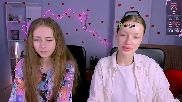 Snapshot of rebecca_smile chatting on June 6, 2026, 9:14 am rebecca smile online show from June 6, 2026, 9:14 am
