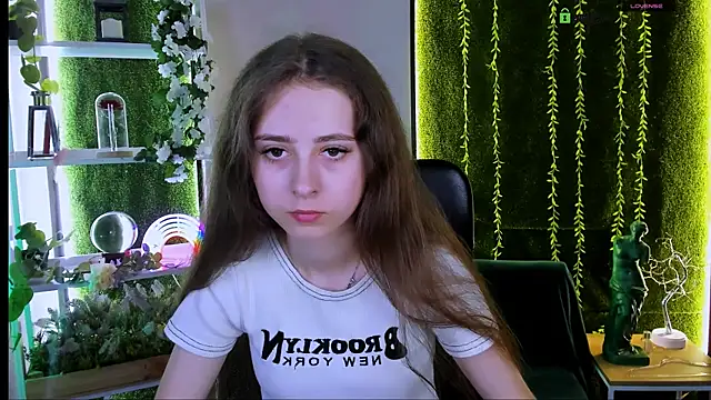 Snapshot of rebecca_smile chatting on July 28, 2026, 5:47 am rebecca smile online show from July 28, 2026, 5:47 am