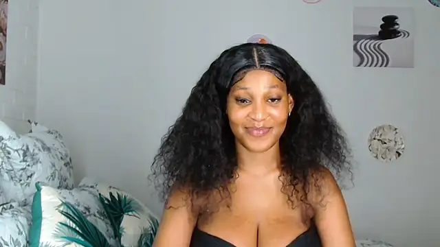 ConnieSmall24 online show from June 20, 2026, 11:07 pm