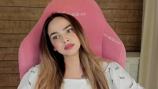 Snapshot of AnitaVenture chatting on May 15, 2026, 4:41 am AnitaVenture online show from May 15, 2026, 4:41 am