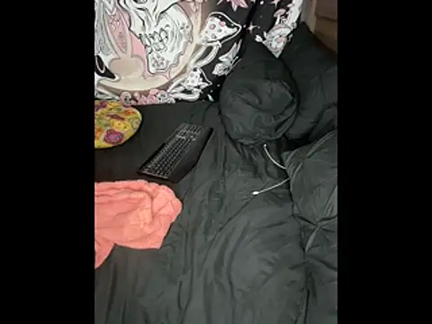 NeliaHexxen online show from December 5, 2025, 5:05 am