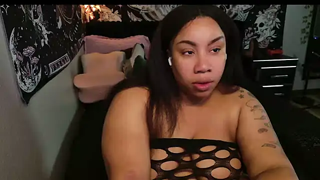 NeliaHexxen online show from July 13, 2026, 8:50 am