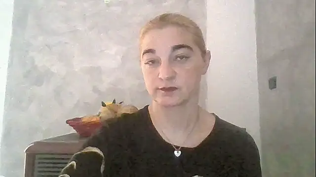 GoldenAngelMilf online show from April 22, 2026, 12:50 pm