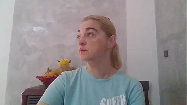 GoldenAngelMilf online show from May 4, 2026, 6:20 am