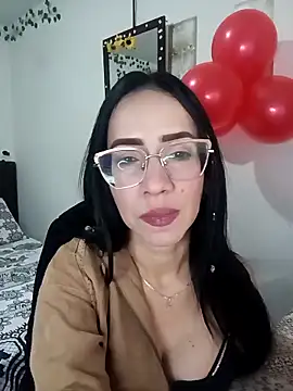 YaraDuartee online show from February 20, 2026, 1:13 am