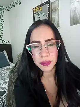 YaraDuartee online show from March 8, 2026, 1:47 am