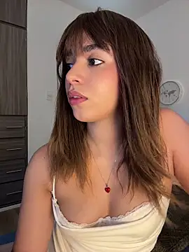 Capricho 01 online show from June 23, 2026, 7:12 pm