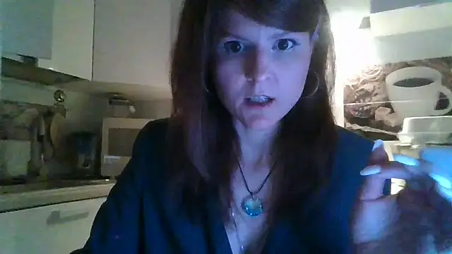 Snapshot of Arivonne chatting on February 20, 2026, 10:10 pm Arivonne online show from February 20, 2026, 10:10 pm