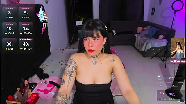 Snapshot of Moonnudexxx chatting on November 11, 2025, 3:17 am Moonnudexxx online show from November 11, 2025, 3:17 am