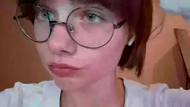 Snapshot of ExitedTroth chatting on August 2, 2026, 6:39 pm ExitedTroth online show from August 2, 2026, 6:39 pm