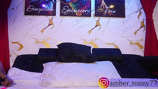 Snapshot of amber_tonny77 chatting on November 27, 2025, 10:06 am amber tonny77 online show from November 27, 2025, 10:06 am