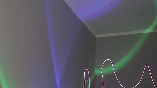 Snapshot of Why_me_stella chatting on October 28, 2025, 5:00 am Why me stella online show from October 28, 2025, 5:00 am