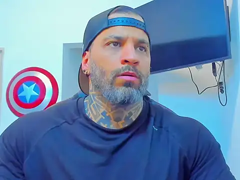 Snapshot of JoshRigby chatting on November 22, 2025, 8:19 pm JoshRigby online show from November 22, 2025, 8:19 pm