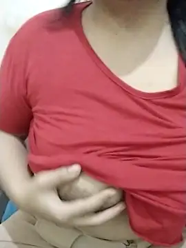 Snapshot of Yourbabysweet05 chatting on September 27, 2025, 9:14 am Yourbabysweet05 online show from September 27, 2025, 9:14 am