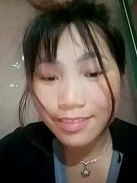 min-xinh online show from April 24, 2026, 2:14 am