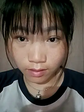 min-xinh online show from April 27, 2026, 9:35 pm