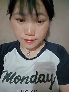 Snapshot of min-xinh chatting on May 17, 2026, 2:24 pm min-xinh online show from May 17, 2026, 2:24 pm