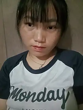 Snapshot of min-xinh chatting on July 6, 2026, 8:33 pm min-xinh online show from July 6, 2026, 8:33 pm