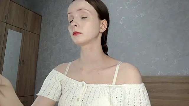 Snapshot of Yourplayfulspark chatting on October 25, 2025, 6:13 pm Yourplayfulspark online show from October 25, 2025, 6:13 pm