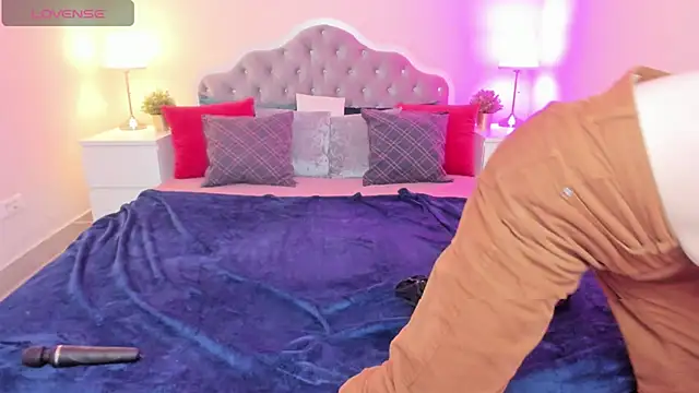 CamillaDreamer online show from November 2, 2025, 4:53 pm