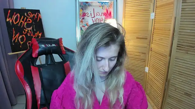 CamillaDreamer online show from July 25, 2026, 4:37 pm