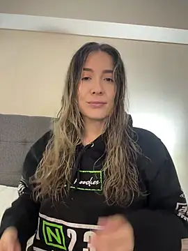 Mariana gom online show from July 16, 2026, 2:23 pm